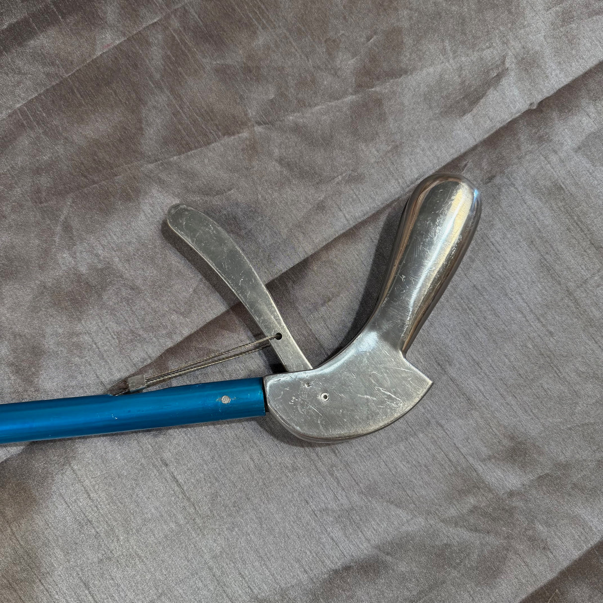 Curved Mouth Snake Tongs, 180cm Aluminium Snake Catcher