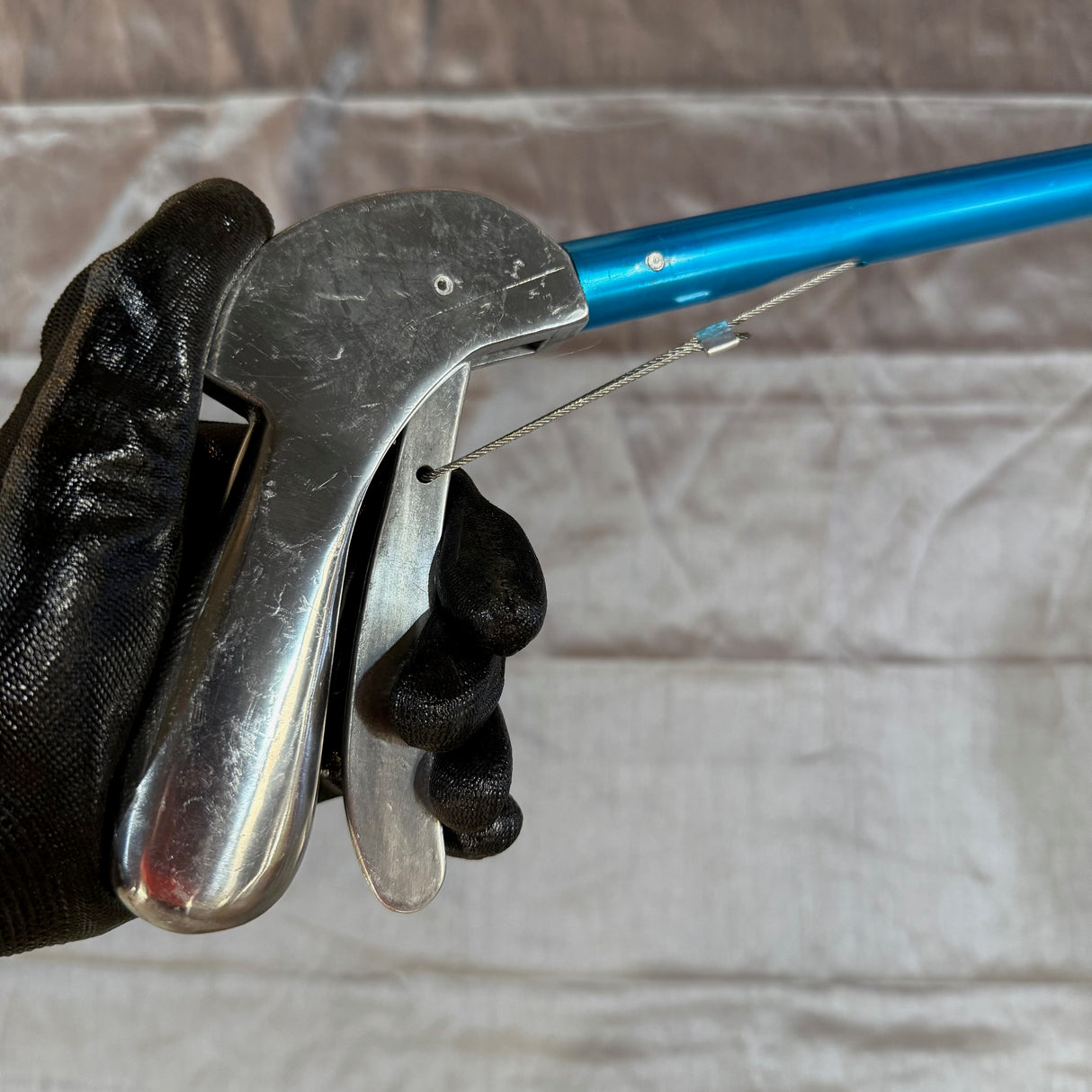 Curved Mouth Snake Tongs, 180cm Aluminium Snake Catcher