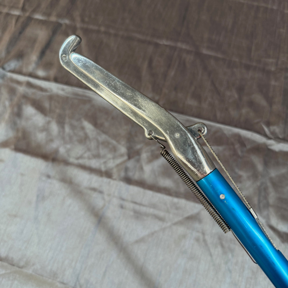 Curved Mouth Snake Tongs, 180cm Aluminium Snake Catcher