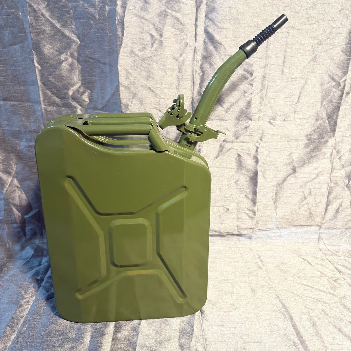 20L Green Metal Jerry Can with Spout - Fuel Storage Container C/W Spout and Nozzle